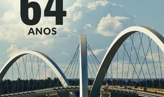 Abril - 64 anos de Brasília
